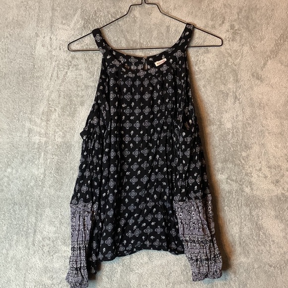 Mossimo Supply Co Off‑Shoulder Boho Top - Picture 2 of 8